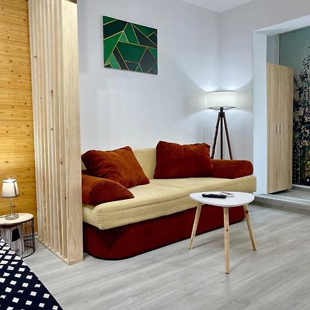 Twins Studio 3 Ploieşti Exteriör bild